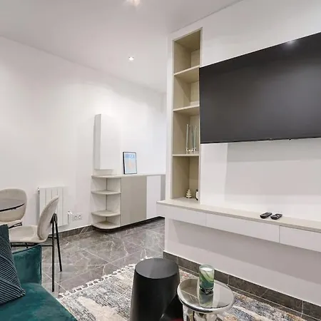 Apartment Buttes Chaumont Charming 4p *